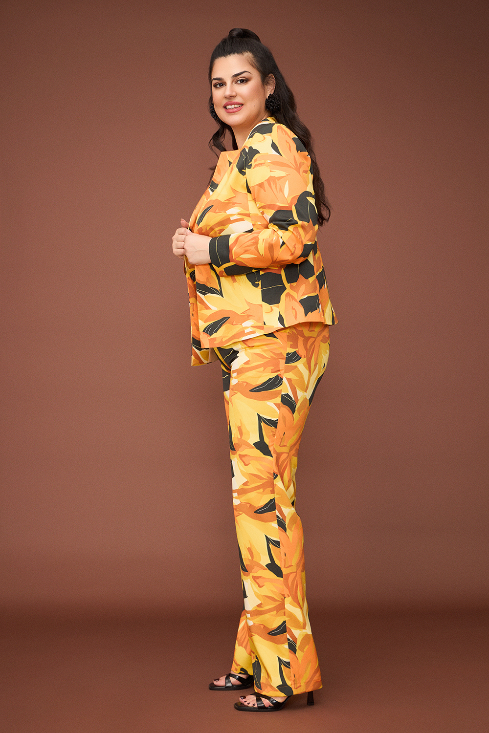 Παντελόνι με ιδιαίτερο print και λάστιχο πίσω